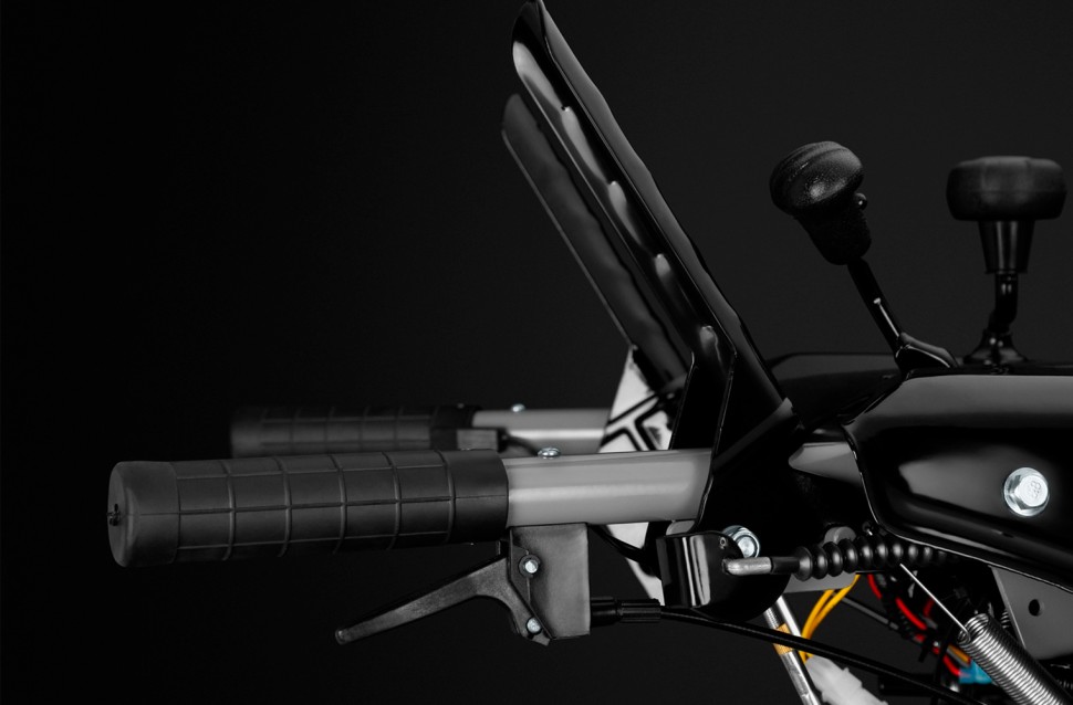 Бензиновый снегоуборщик CAIMAN Valto 24CVE