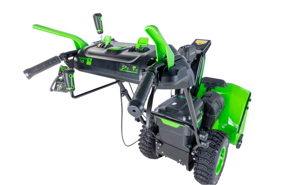 Фото Аккумуляторный снегоуборщик GREENWORKS GD82ST56
